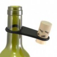 /album/indumentaria-para-el-bar/cork-butler-black-on-bottle-neck-3-jpg/